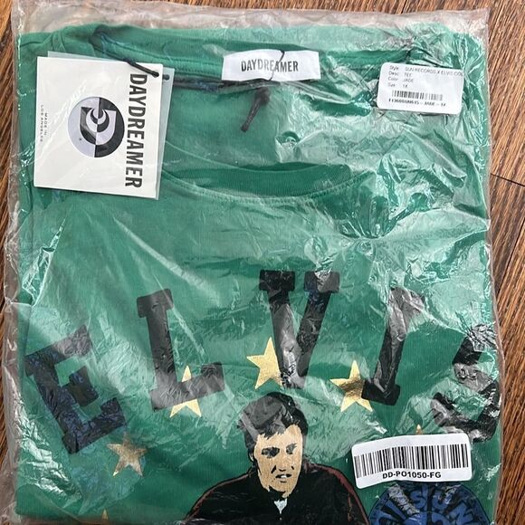 Daydreamer SUN RECORDS X ELVIS COLLEGIATE TOUR TEE- Jade Green - Picture 3 of 7